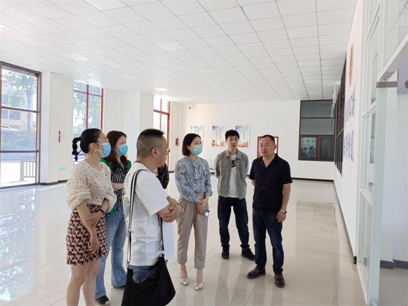 县总工会常务彭副主席视察指导工作 2